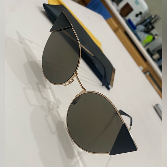 Fendi Cat Eye sunglasses Lei FF 0190/S - Picture 7 of 10